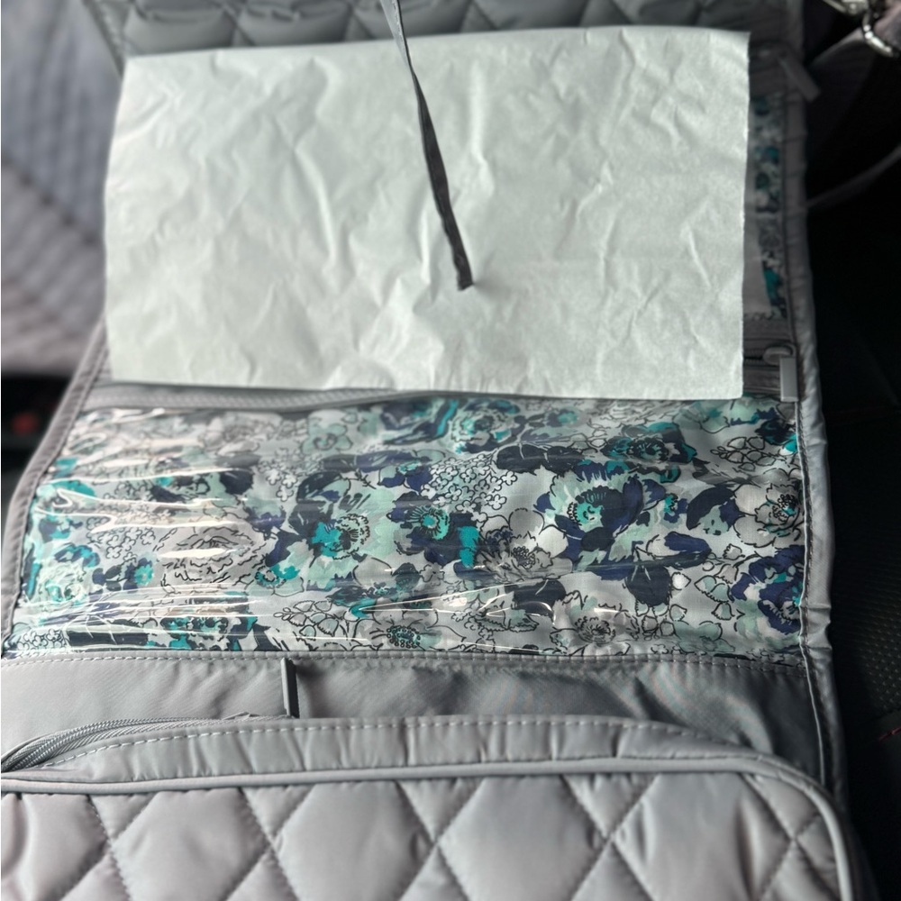 Vera Bradley Ultralight Hanging Travel Organizer in Frost Gray - Picture 7 of 13